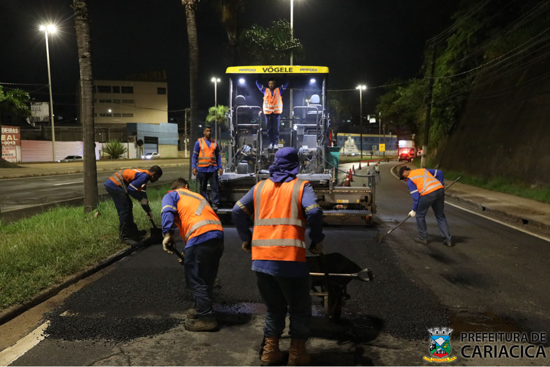 Trecho da Avenida Mário Gurgel recebe recapeamento asfáltico 