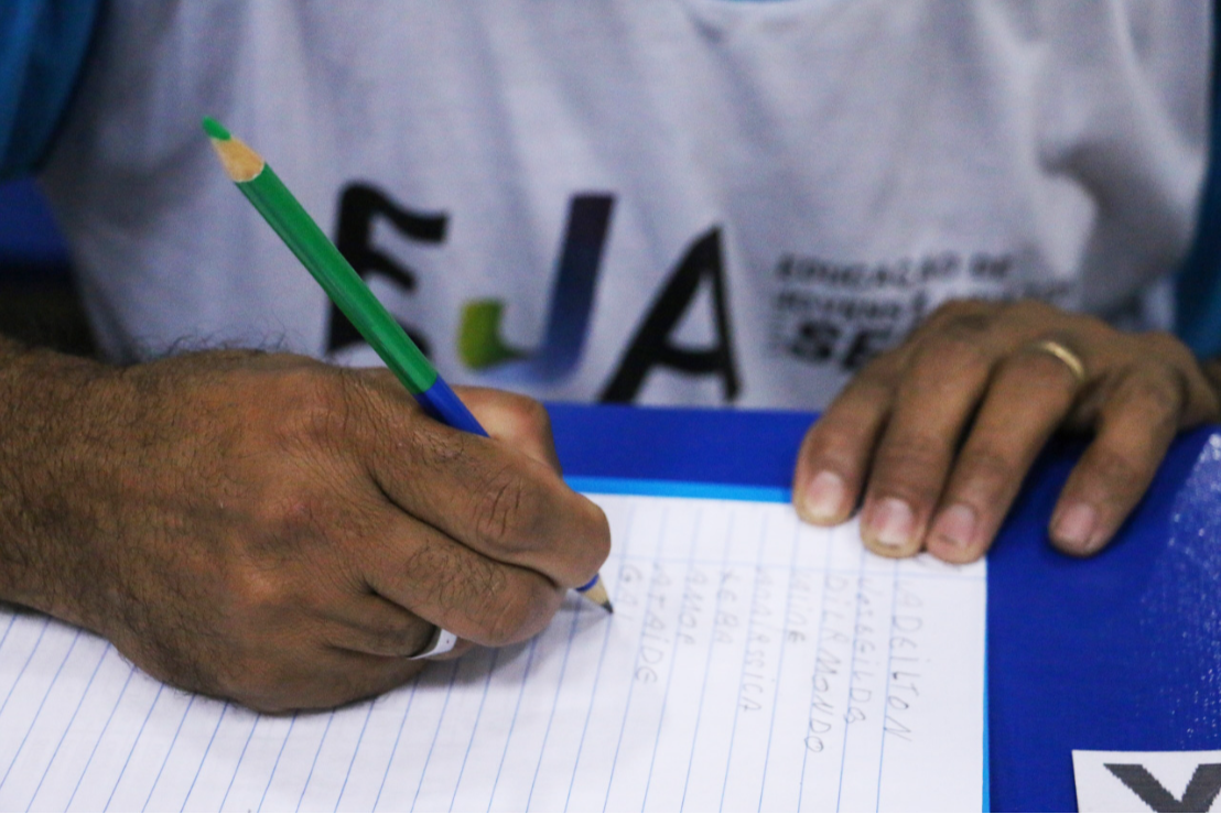 Escolas de Cariacica oferecem vagas para EJA durante todo o ano; veja como se matricular